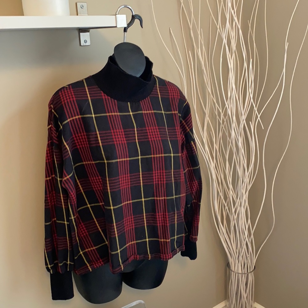 ZARA WOMAN Size Small